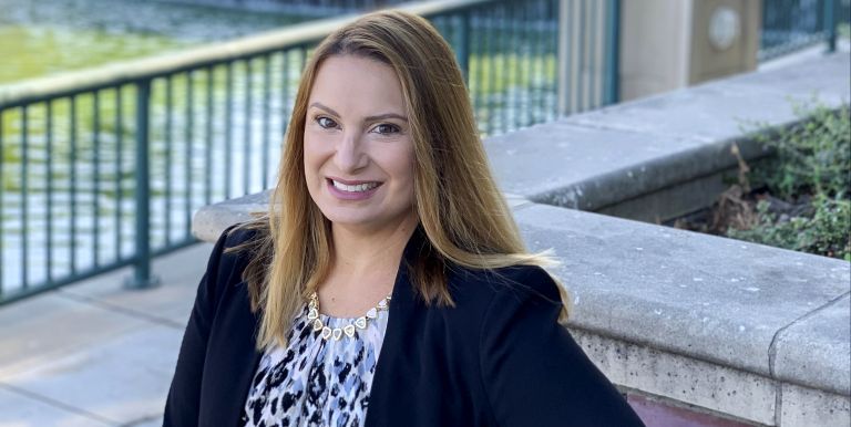 Jodi Almassy ’04