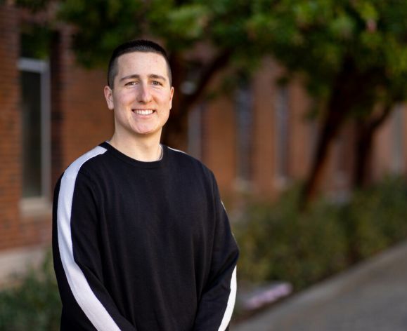 Headshot of Owen Scott, mechanical engineering major